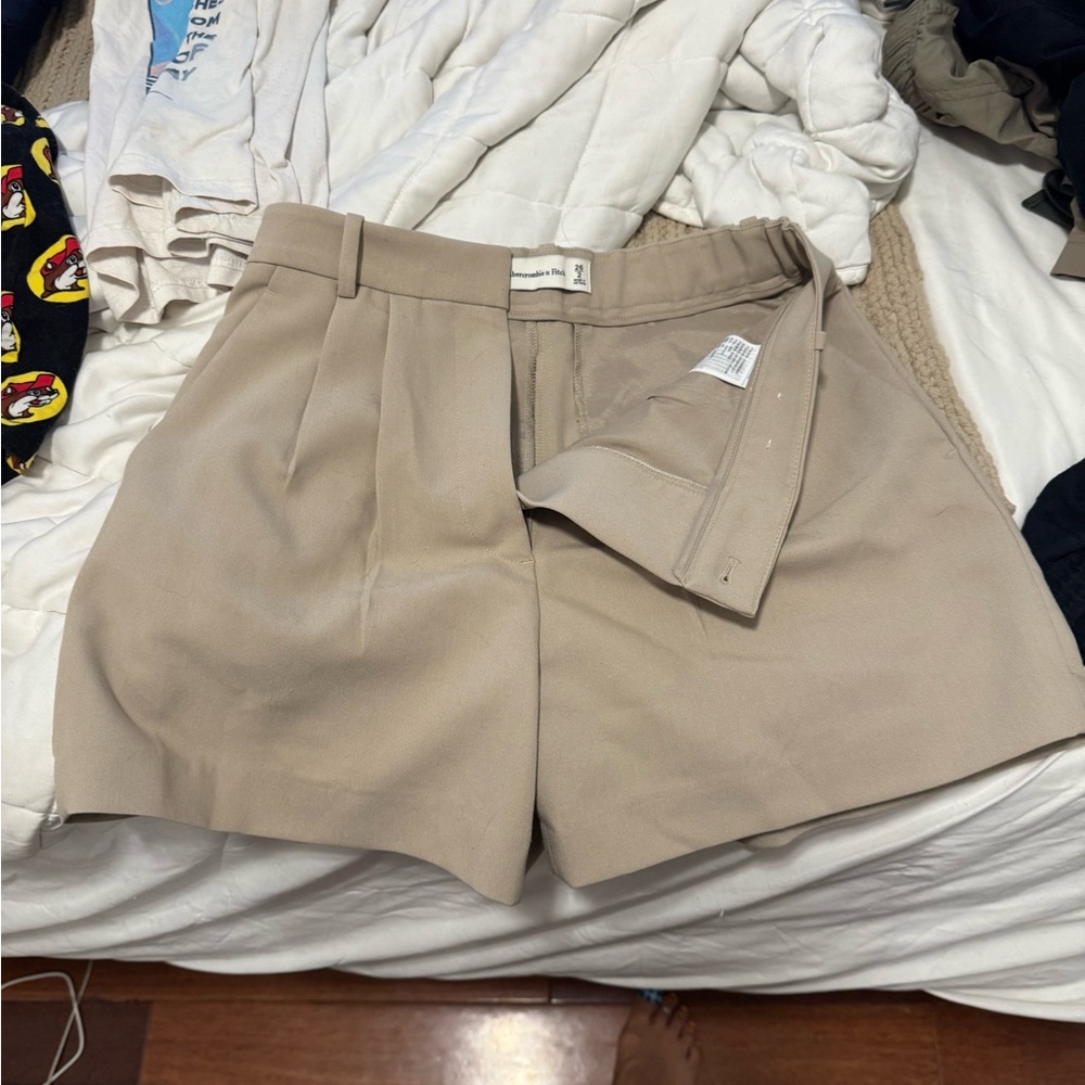 Stylish Abercrombie and fitch Tan Women's Shorts